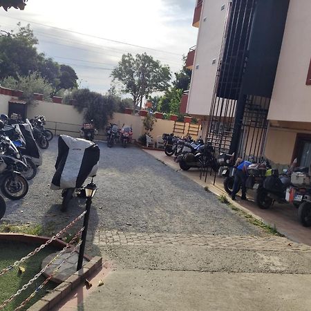 Hotel Ave Maria セルチュク エクステリア 写真