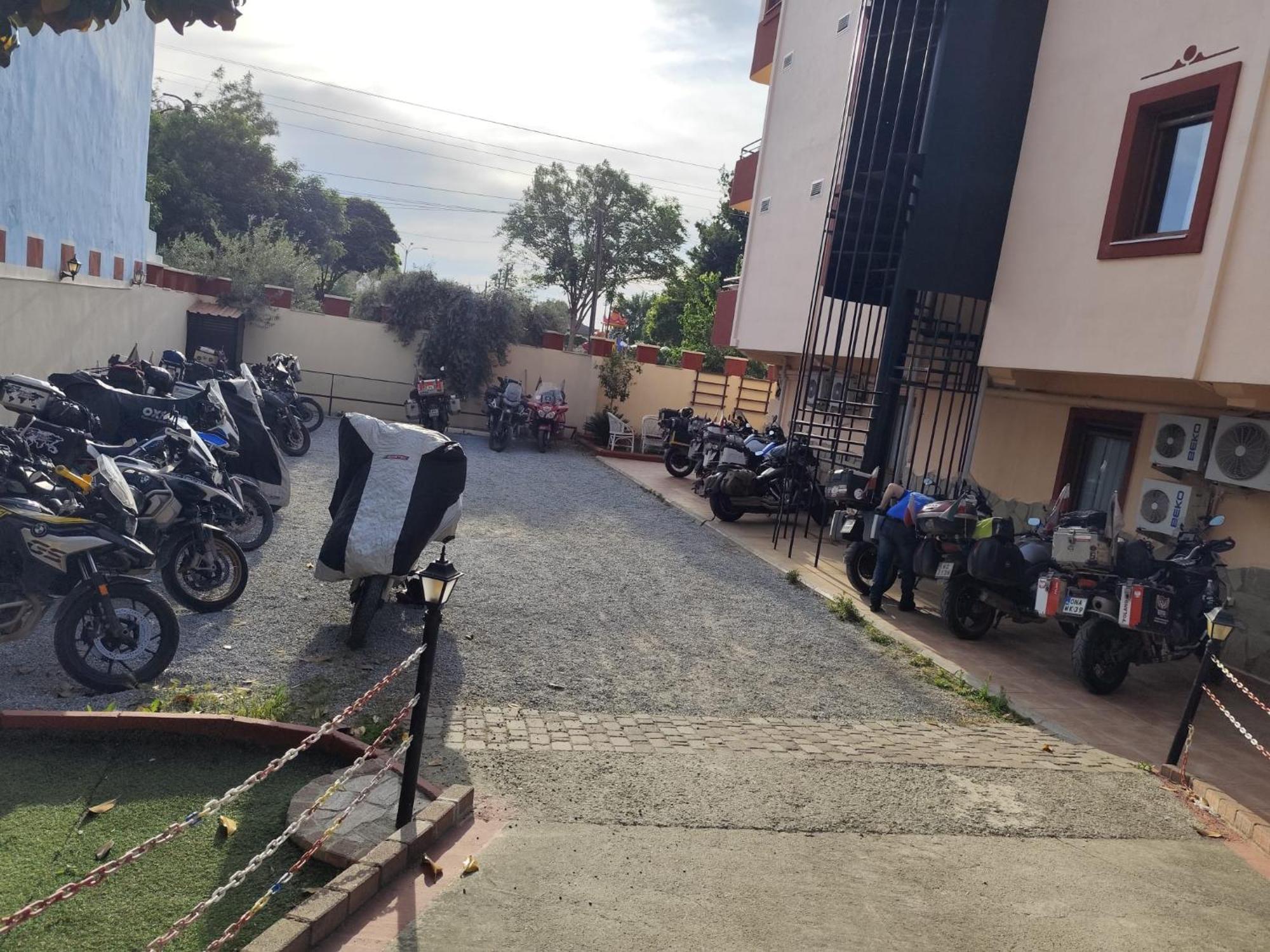 Hotel Ave Maria セルチュク エクステリア 写真